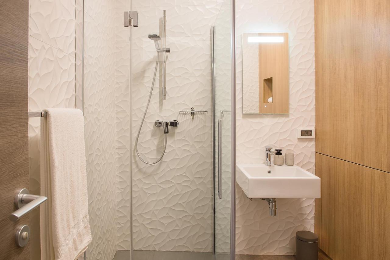 Aldila Art Rooms, Apartment And Vacation House 斯马尔诺 外观 照片